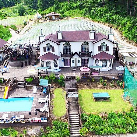 Gold Castle Pension Pyeongchang Exterior foto