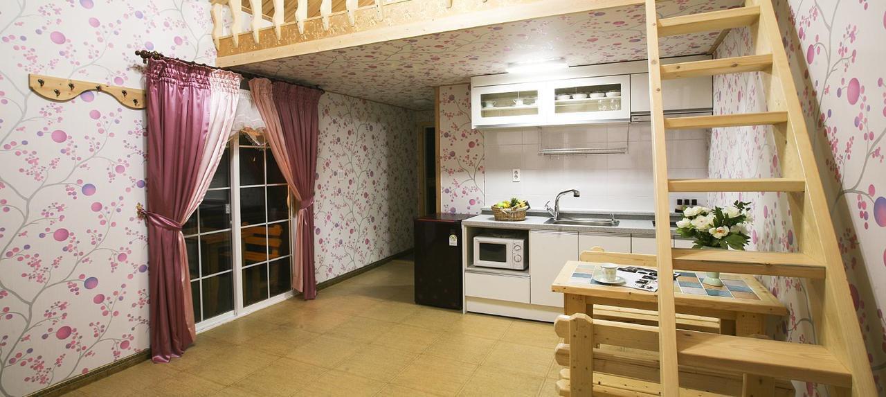 Gold Castle Pension Pyeongchang Exterior foto