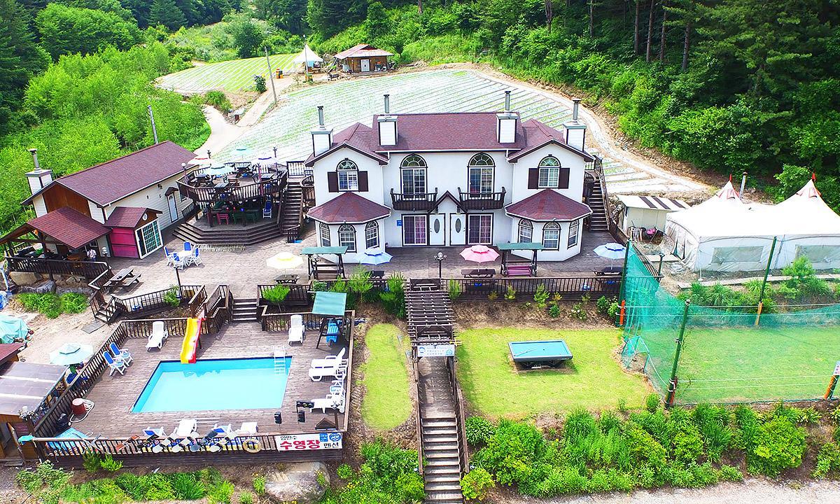 Gold Castle Pension Pyeongchang Exterior foto